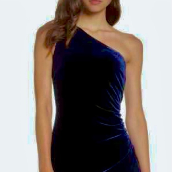 🎉HOST PICK🎊 Med Vince Camuto Rouched Velvet Cocktail Event Dress - Picture 6 of 16